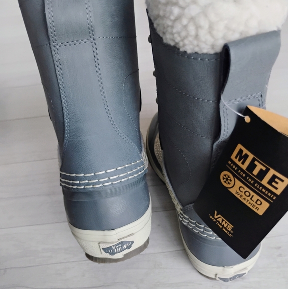 VANS NEW Standard Snow MTE Boots - Picture 10 of 16